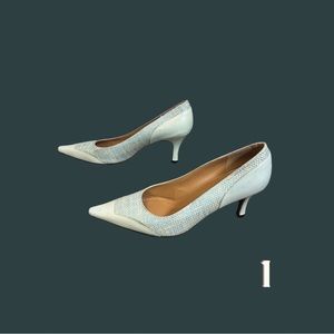 Vintage Stuart Weitzman heels pumps (2.5” heel): Size 6.5 M